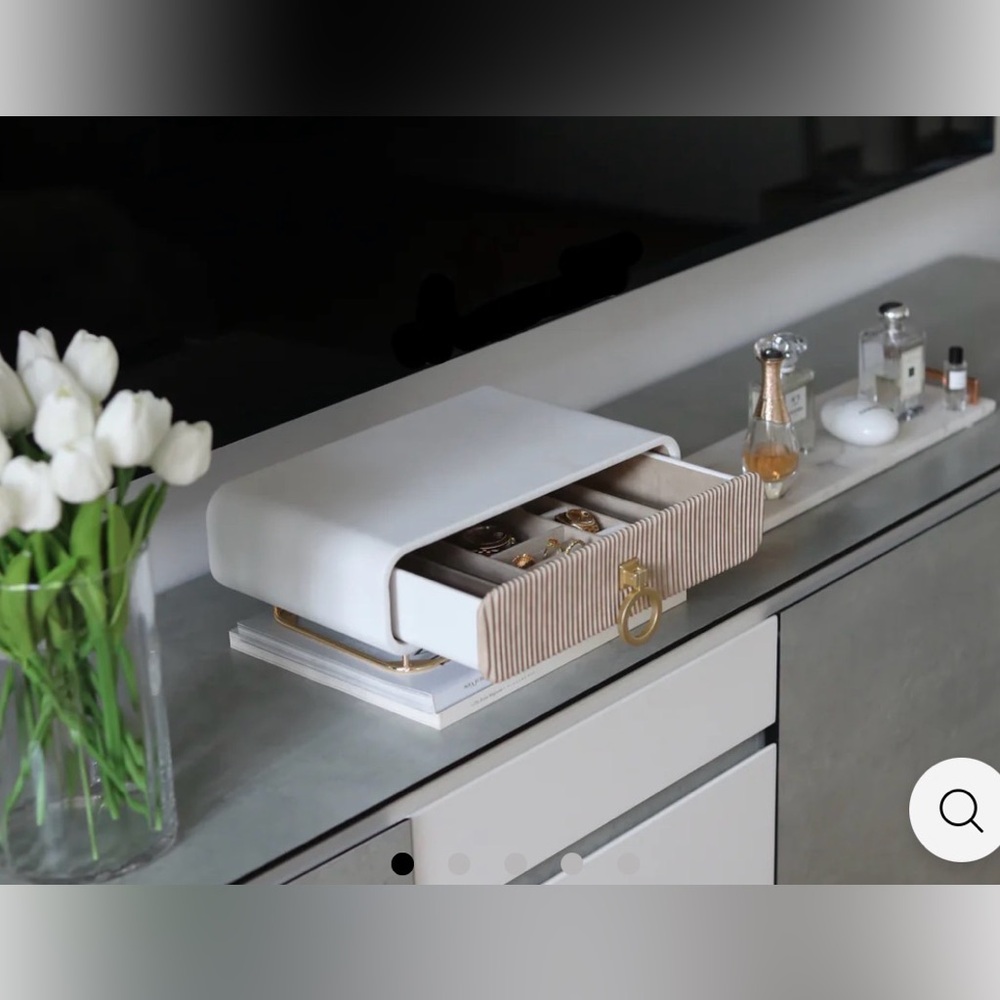 Amai Amari Sofia Jewelry Box in Cream